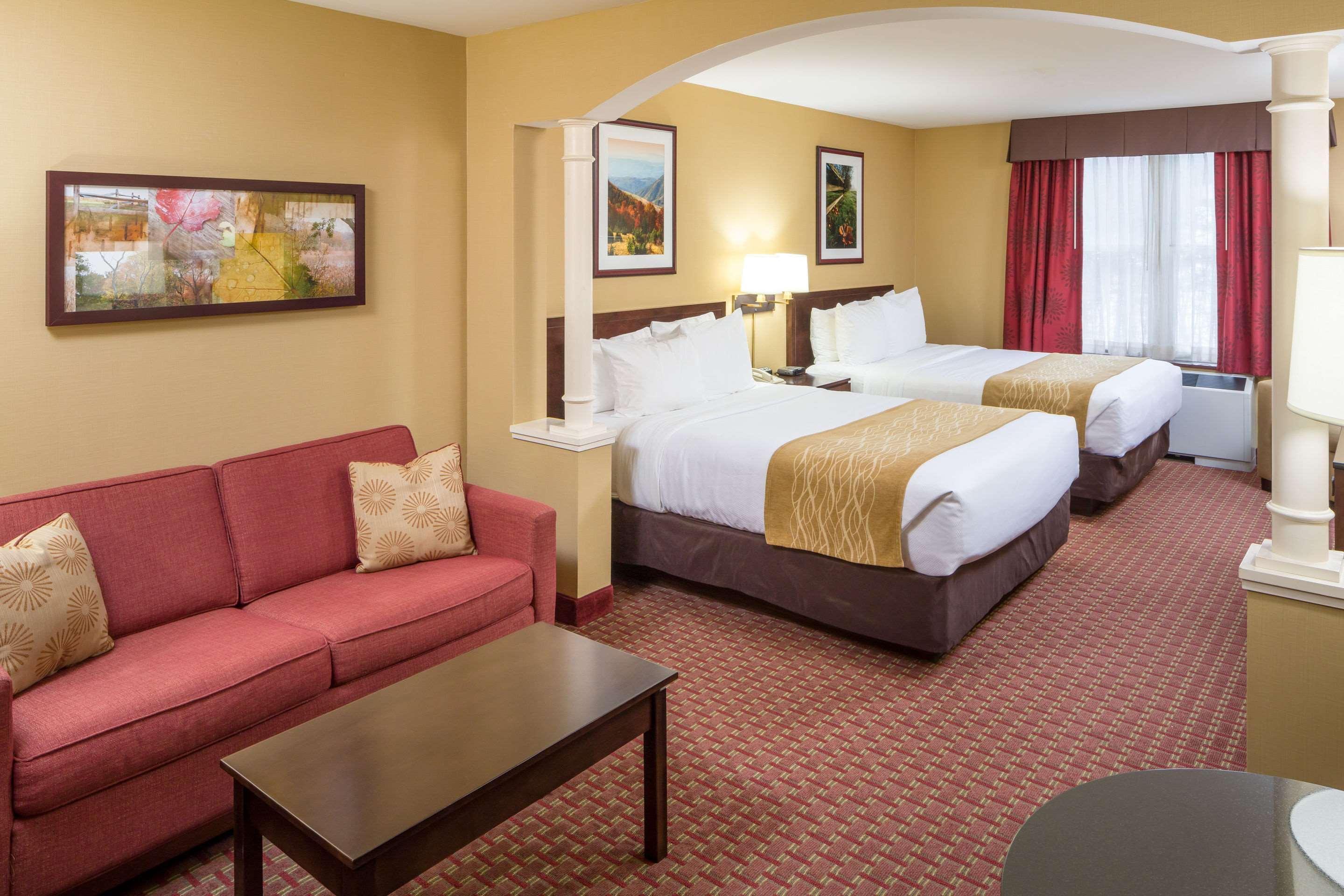 Comfort Inn & Suites Near Burke Mountain Saint Johnsbury Buitenkant foto