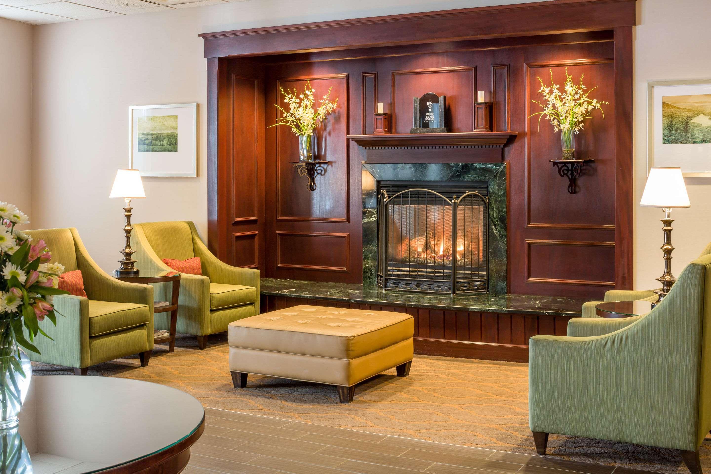 Comfort Inn & Suites Near Burke Mountain Saint Johnsbury Buitenkant foto