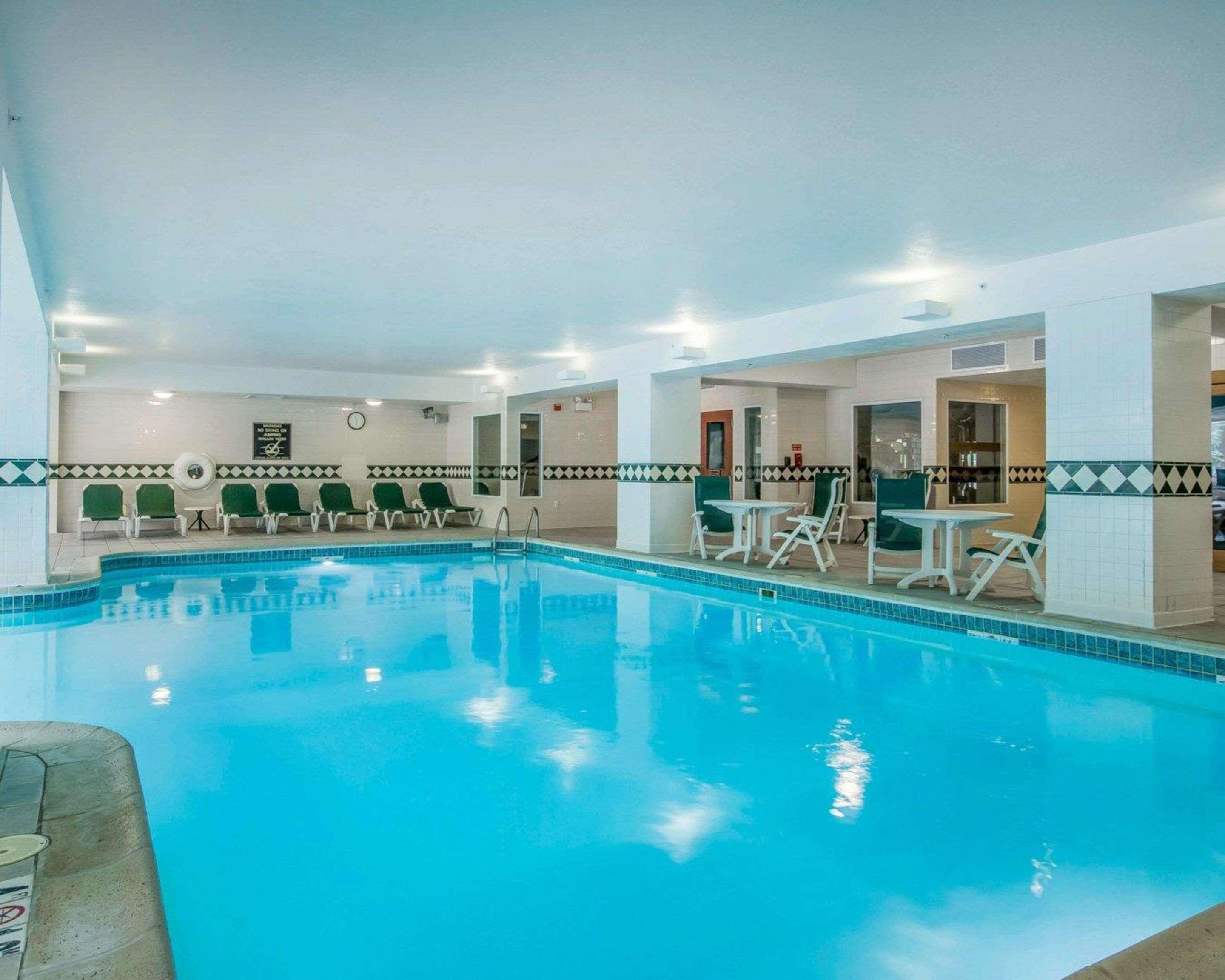Comfort Inn & Suites Near Burke Mountain Saint Johnsbury Buitenkant foto
