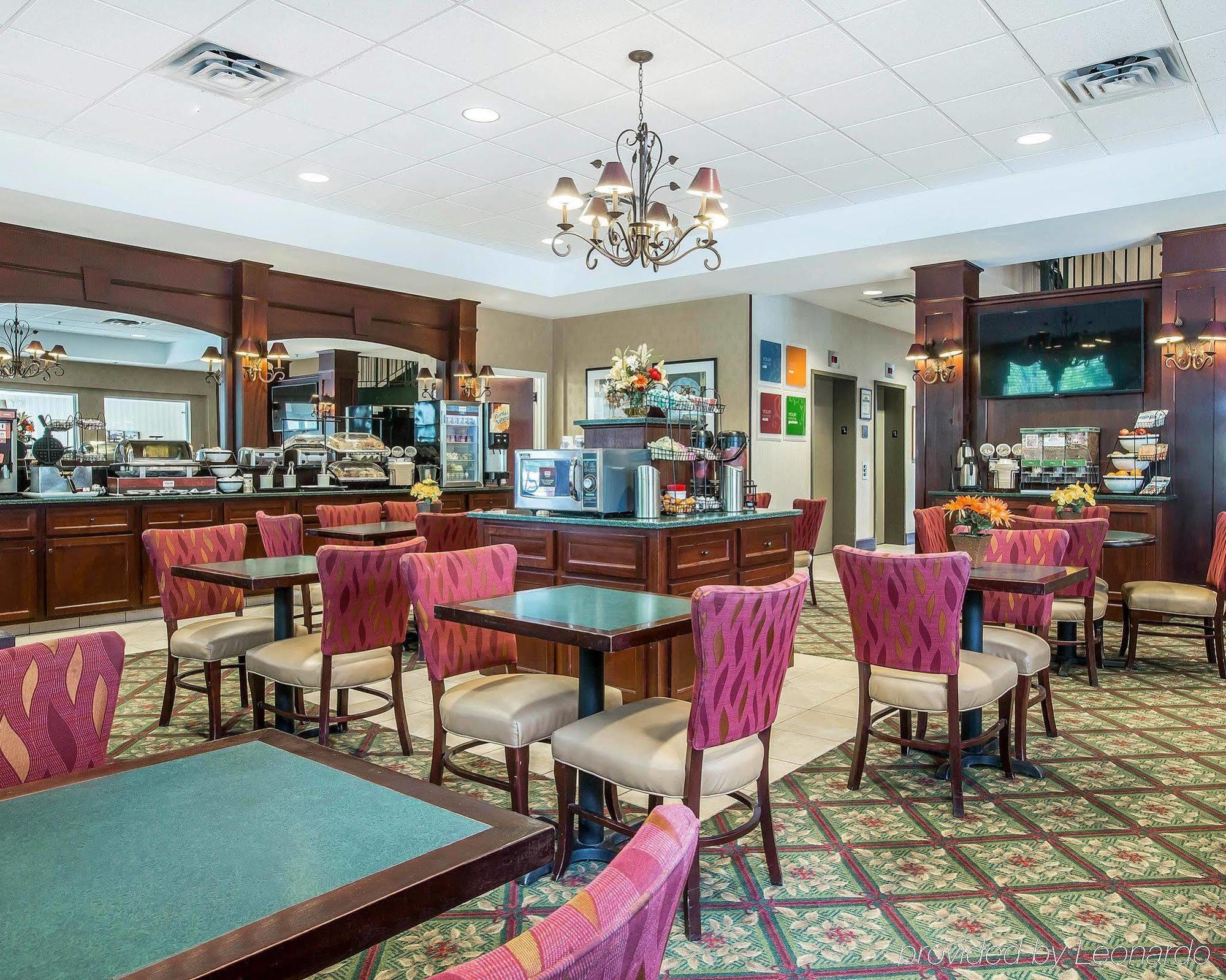Comfort Inn & Suites Near Burke Mountain Saint Johnsbury Buitenkant foto